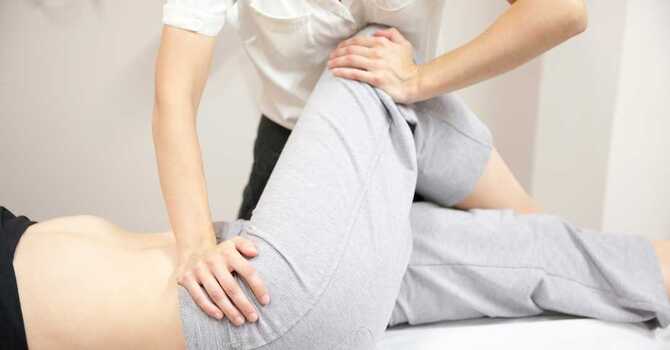 What's Going On When Your Hips Are Making Noise? image